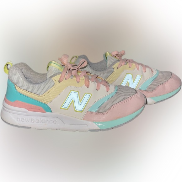 997H New Balance Sneakers - Picture 3 of 3